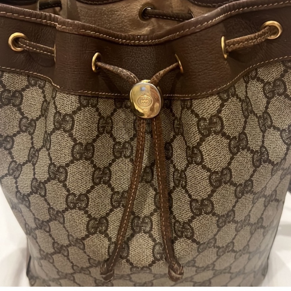Traded GUCCI CROSSBODY ADJUSTABLE STRAP BUCKET BAG VINTAGE FINAL PRICE - Picture 2 of 11